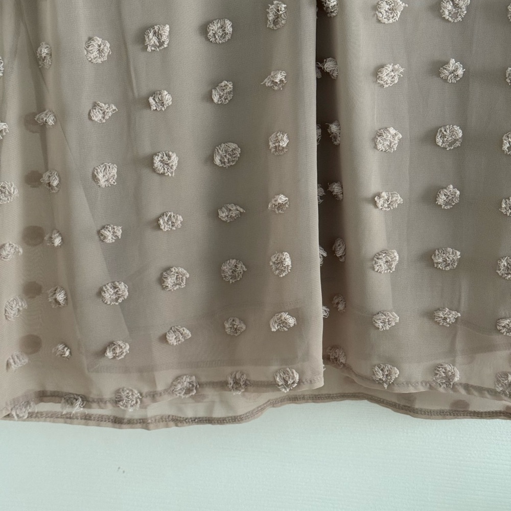 Gorgeous Tan Textured Women's Top - Picture 4 of 5